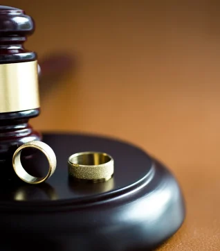 A Dentist’s Guide to Divorce in Oklahoma and Arkansas